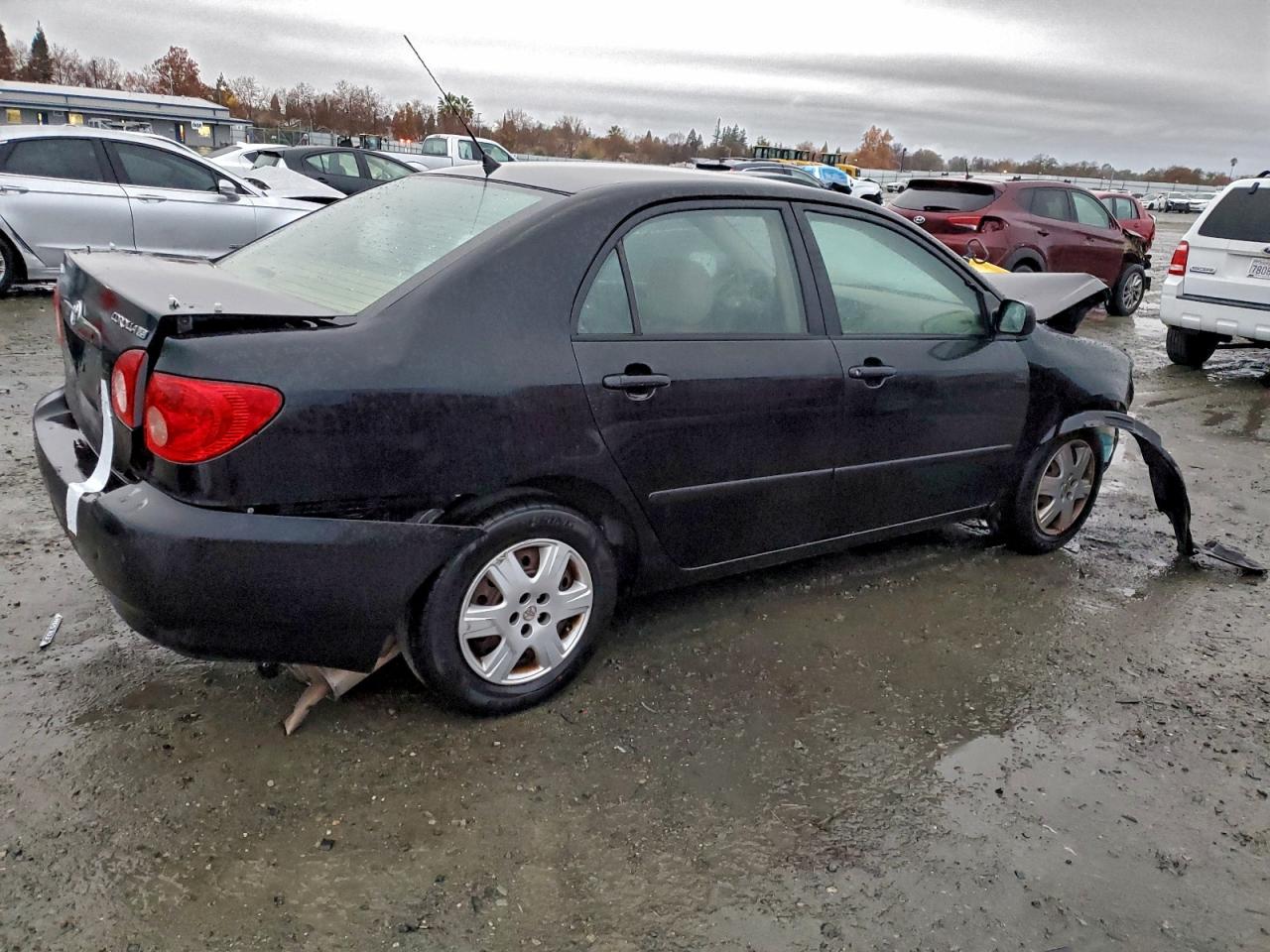 2005 TOYOTA COROLLA CE photo 3