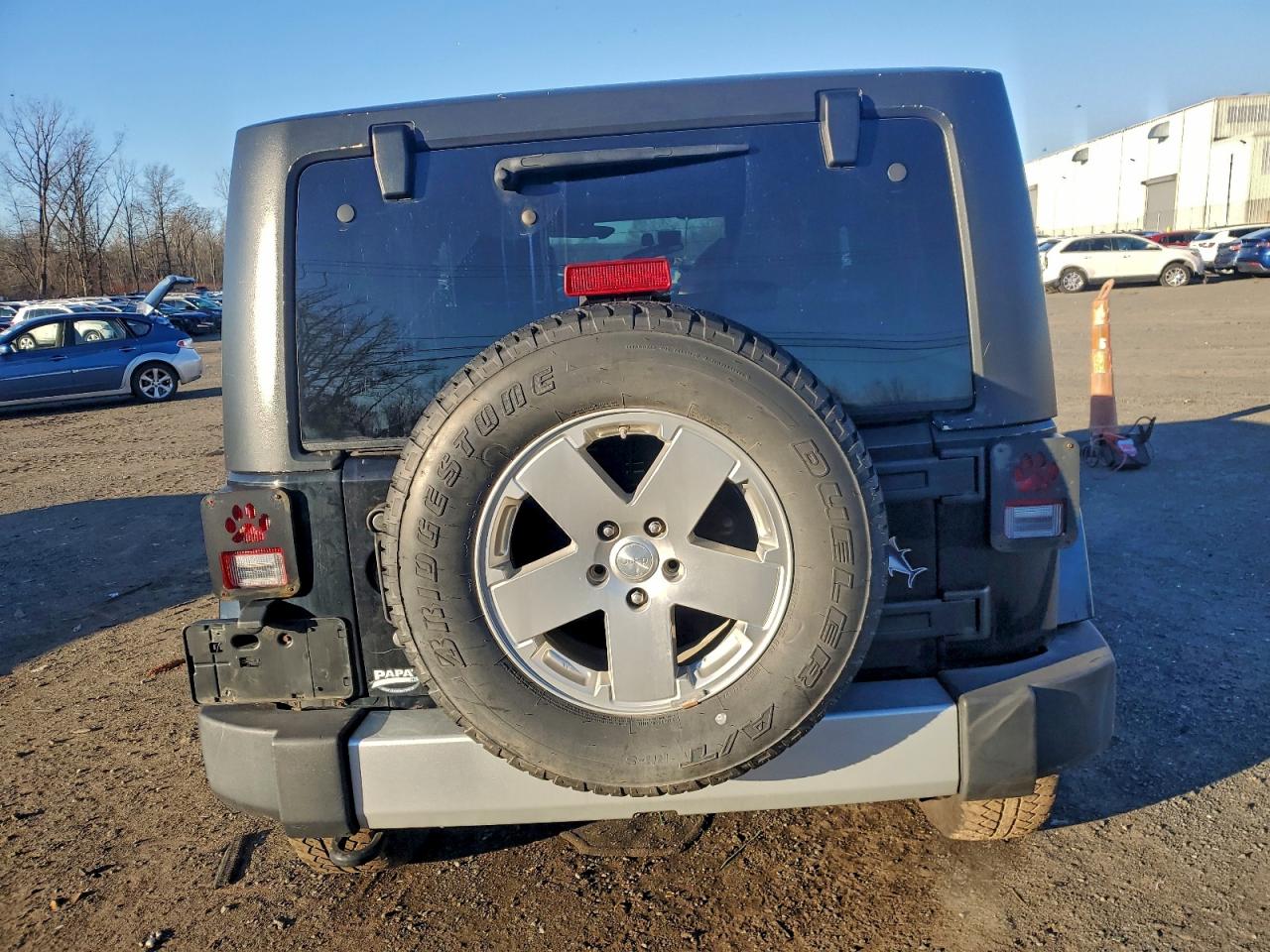 2010 JEEP WRANGLER SAHARA photo 6