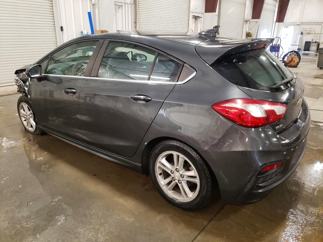2017 CHEVROLET CRUZE LT photo 4