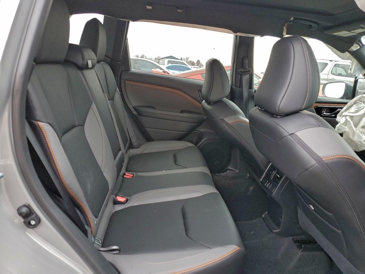 2025 SUBARU FORESTER SPORT photo 11