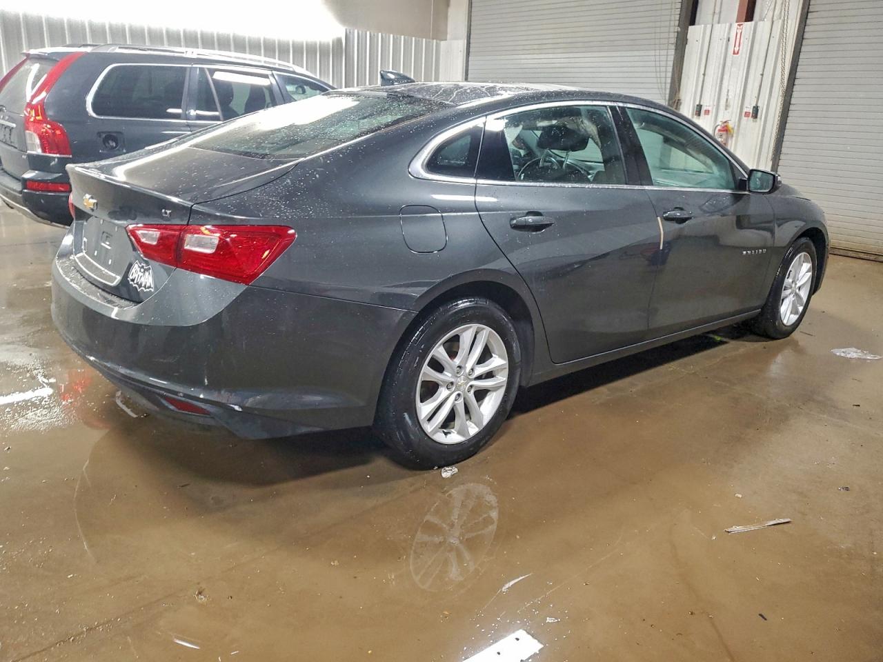2017 CHEVROLET MALIBU LT photo 3