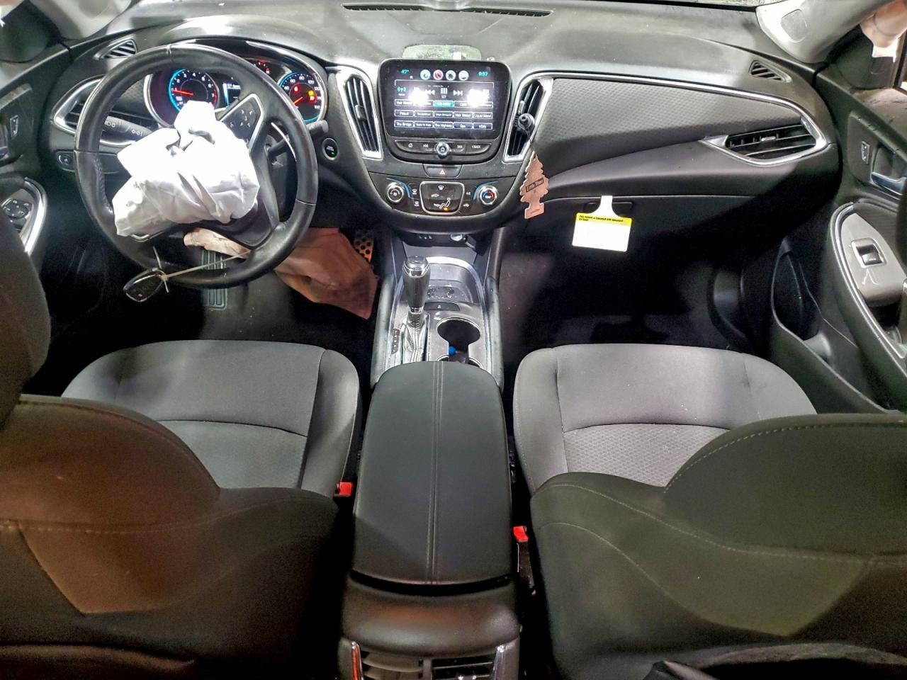 2017 CHEVROLET MALIBU LT photo 8