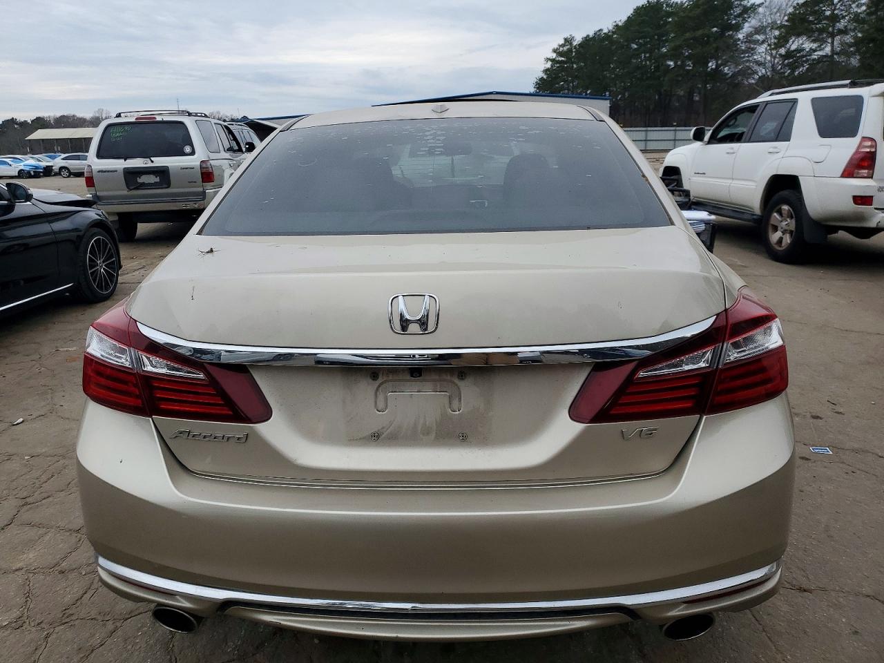 2017 HONDA ACCORD EXL photo 6