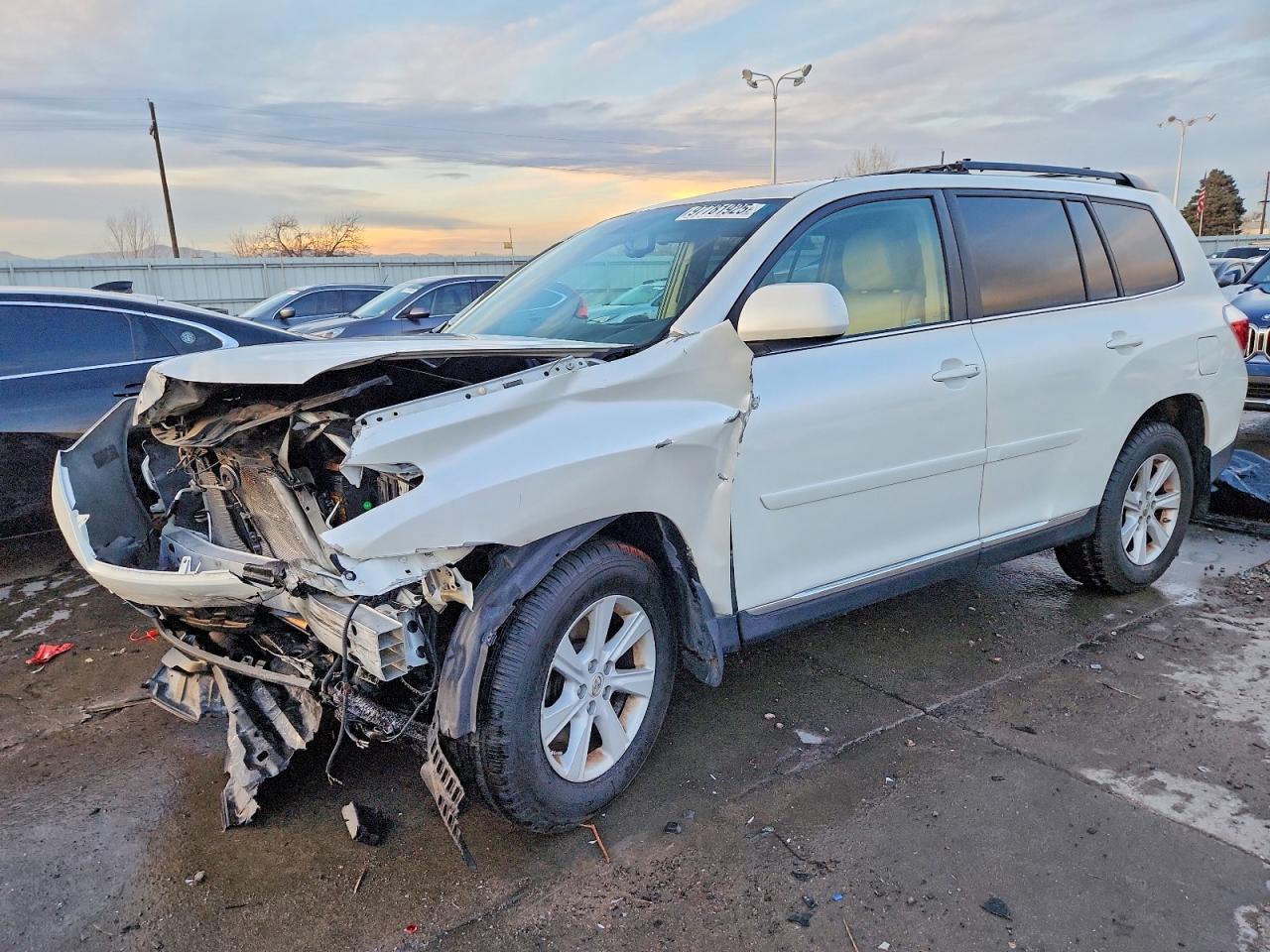 2012 TOYOTA HIGHLANDER
