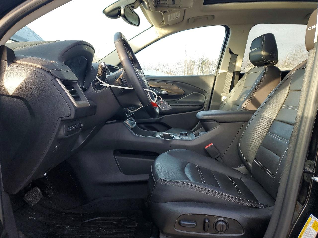 2024 GMC TERRAIN DENALI photo 13