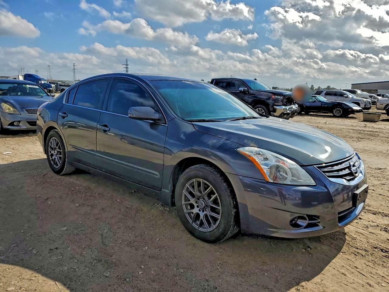 2011 NISSAN ALTIMA BASE photo 4
