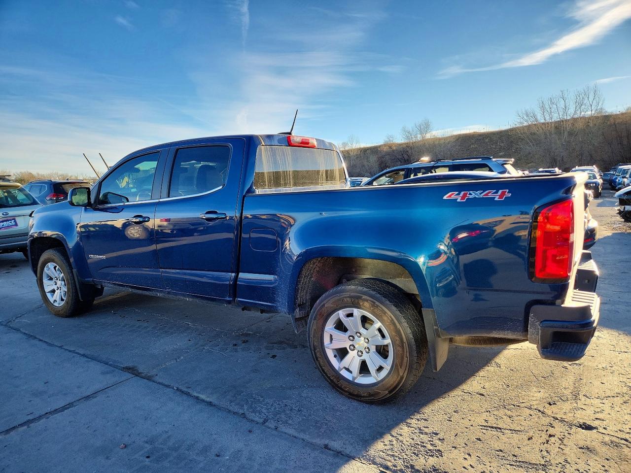 2019 CHEVROLET COLORADO LT photo 2