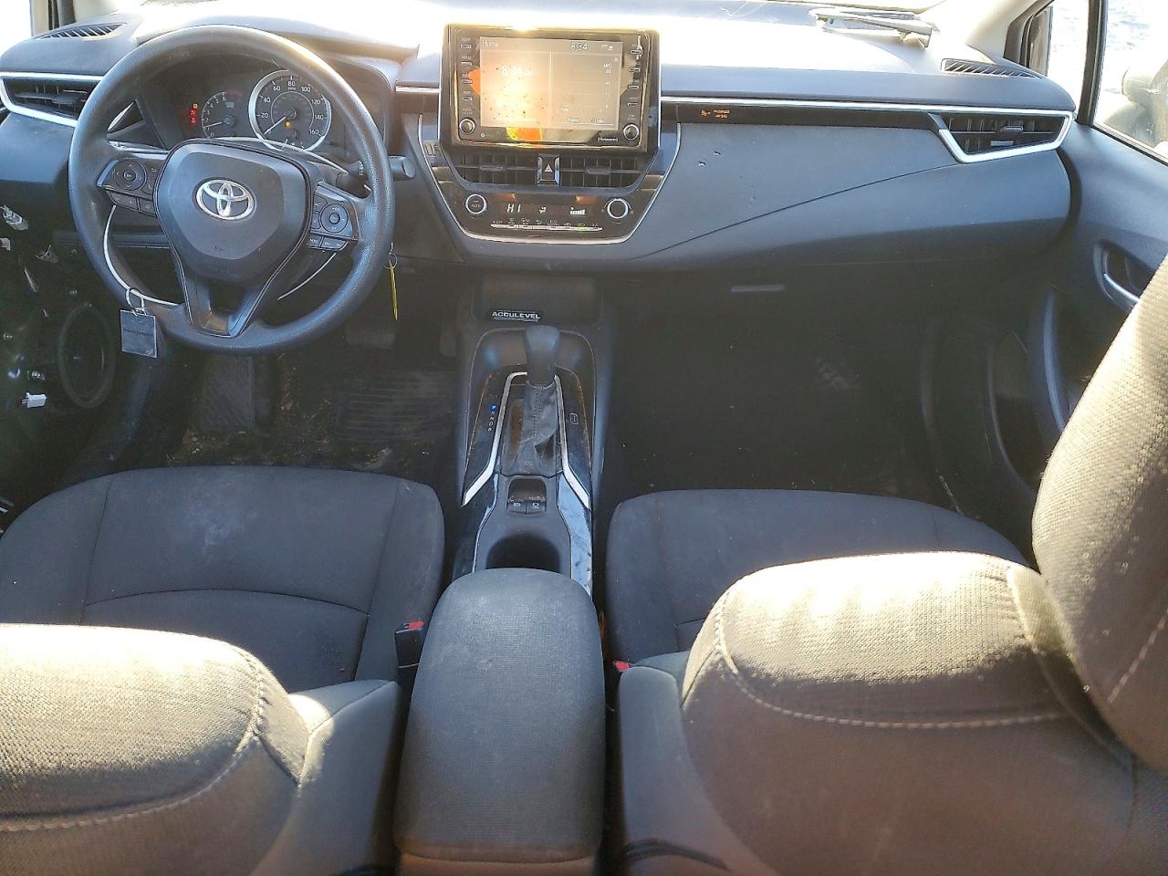 2021 TOYOTA COROLLA LE photo 8