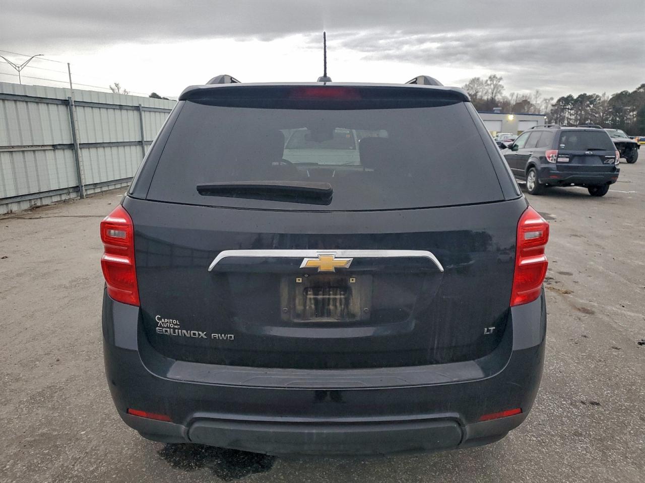 2017 CHEVROLET EQUINOX LT photo 6