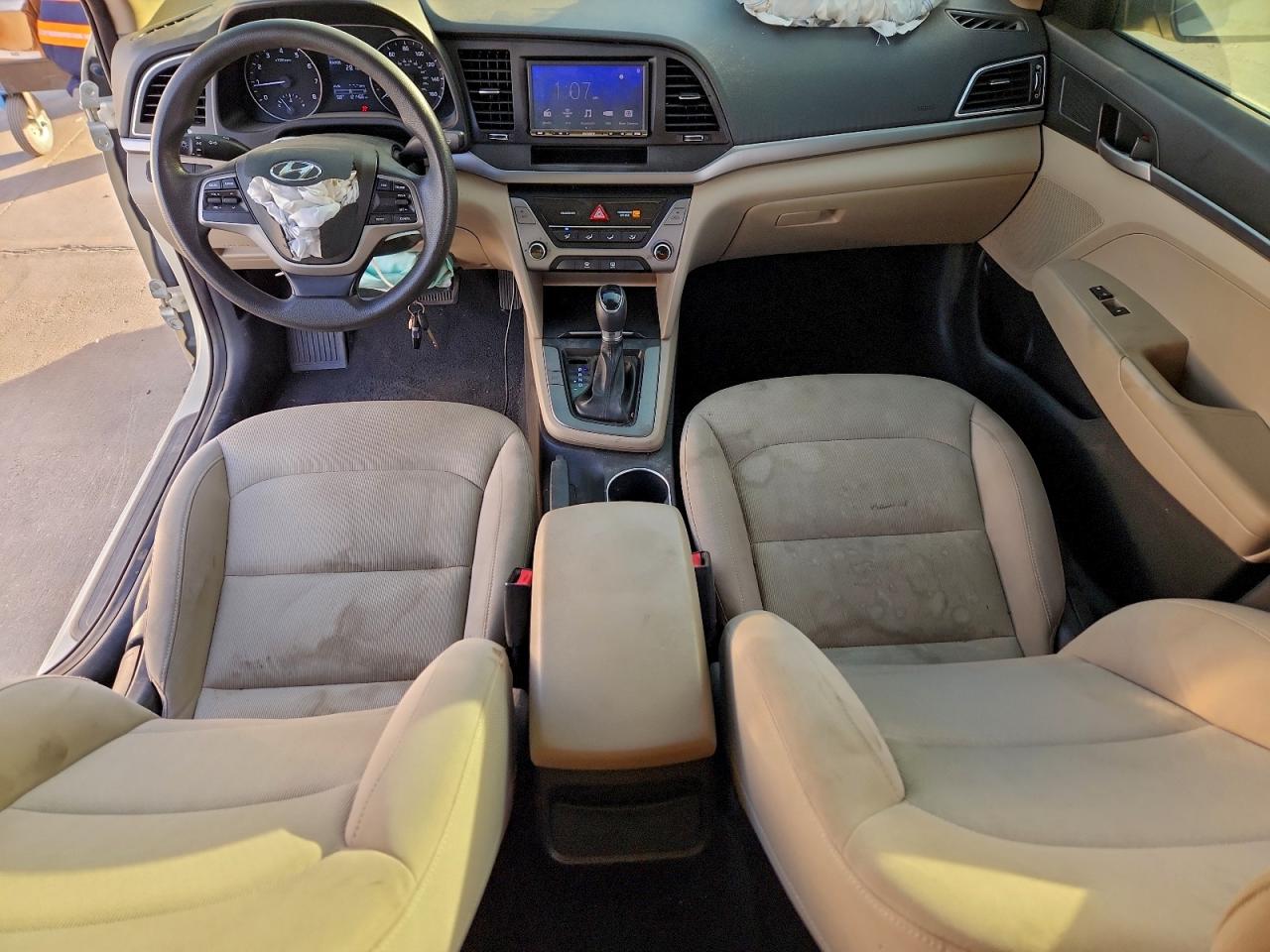 2017 HYUNDAI ELANTRA SE photo 15