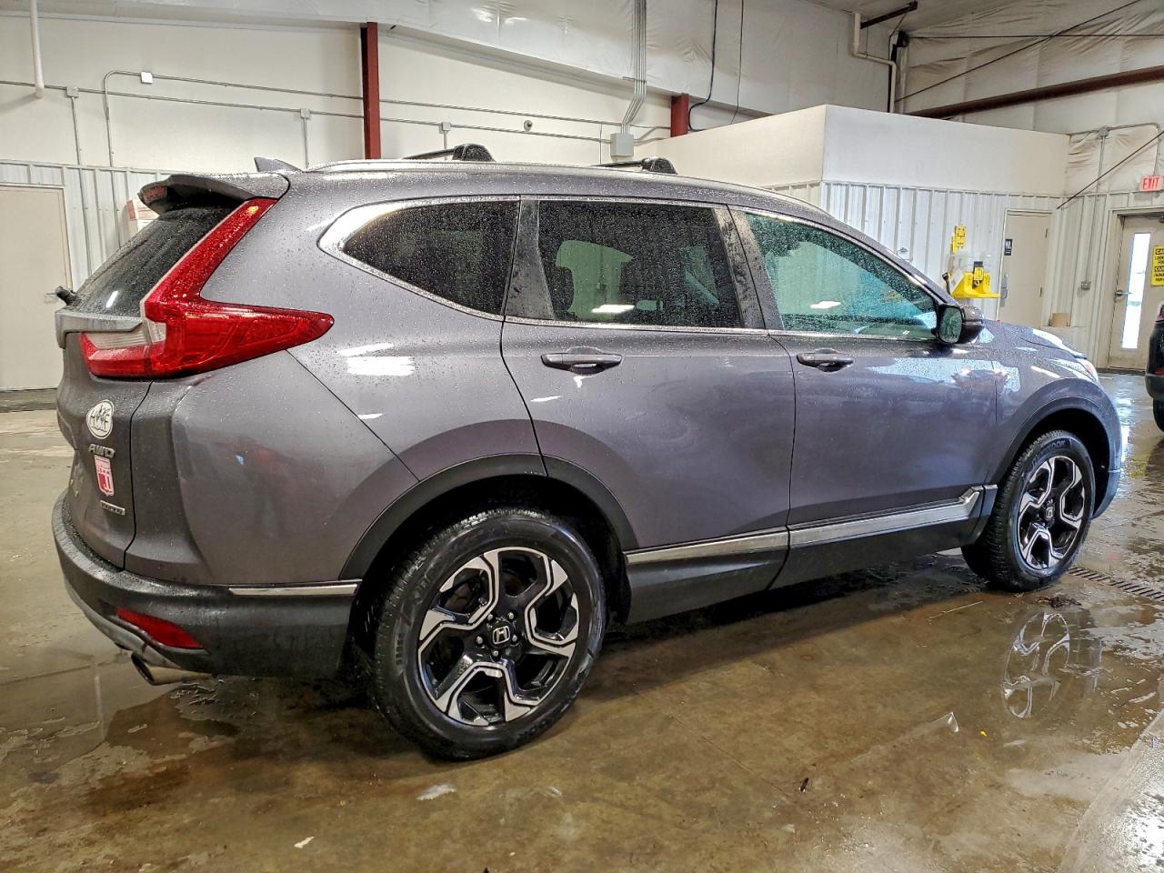 2017 HONDA CR-V TOURING photo 5