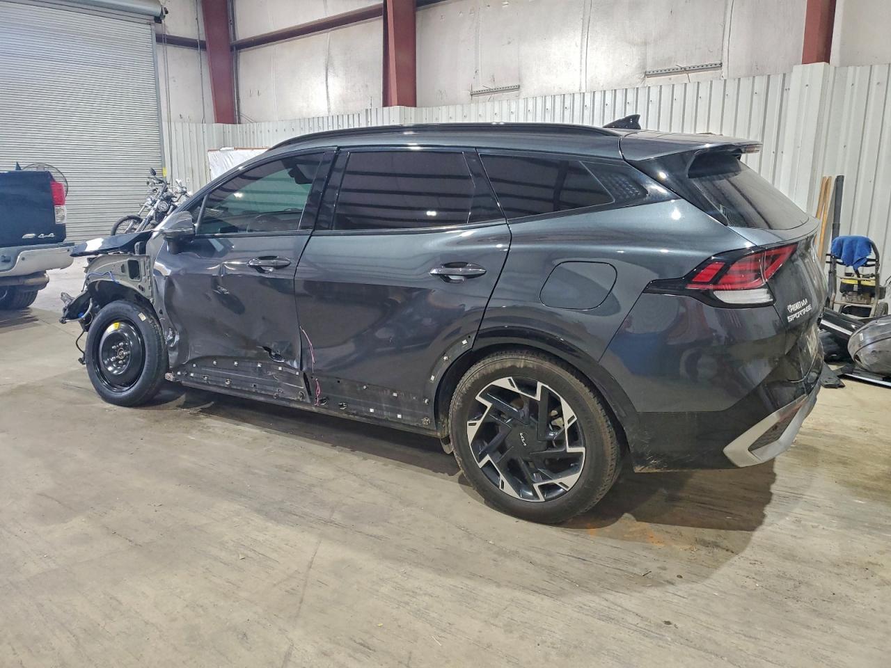 2023 KIA SPORTAGE SX PRESTIGE photo 2