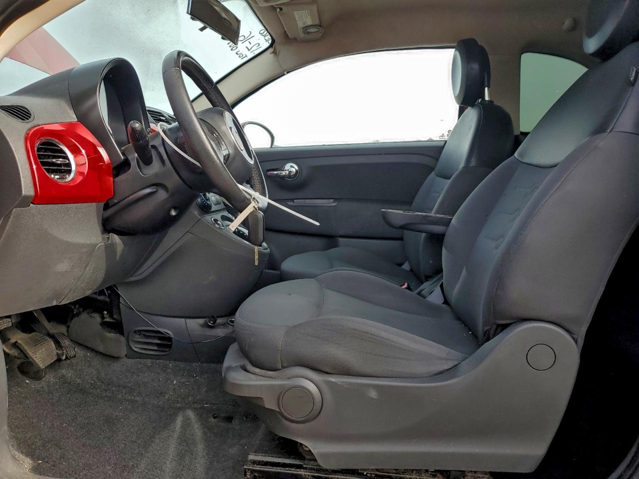 2013 FIAT 500 POP photo 7