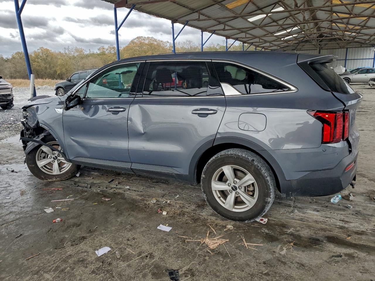 2022 KIA SORENTO LX photo 2