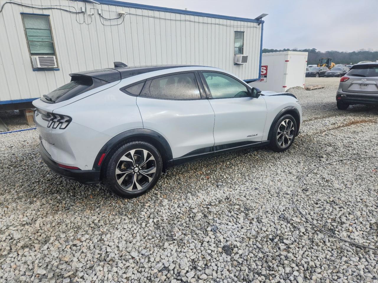 2022 FORD MUSTANG MACH-E PREMIUM photo 7