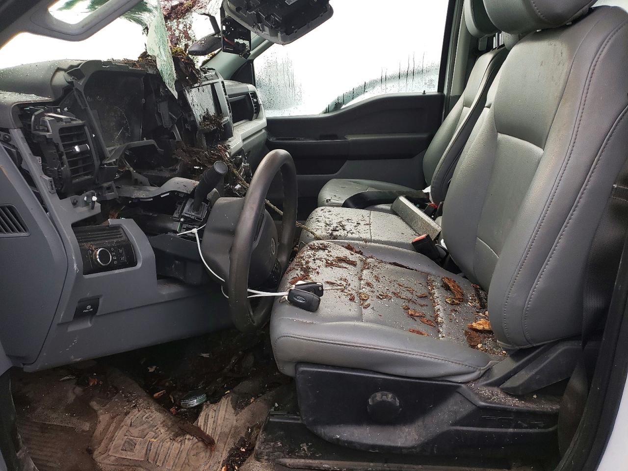 2024 FORD F350 SUPER DUTY TRUCK CAB AND CHASSIS photo 19