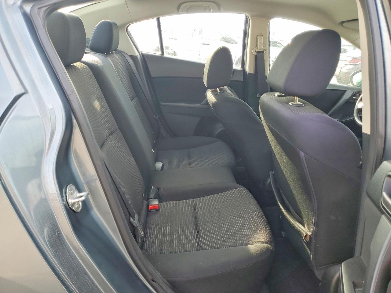 2013 MAZDA 3 I photo 28