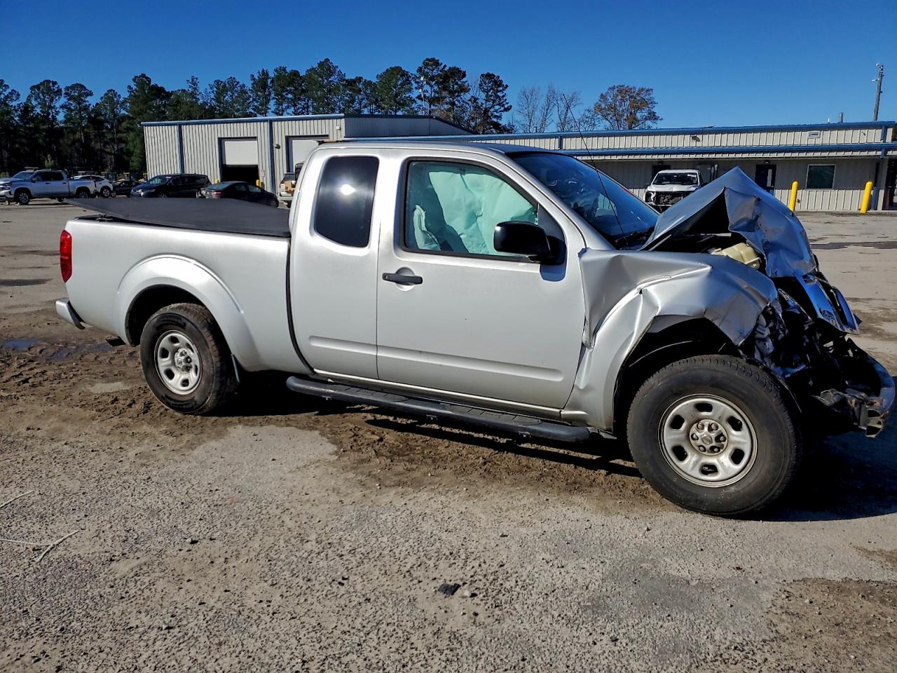 2019 NISSAN FRONTIER S photo 7