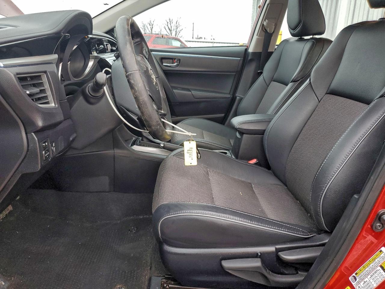 2015 TOYOTA COROLLA L photo 7