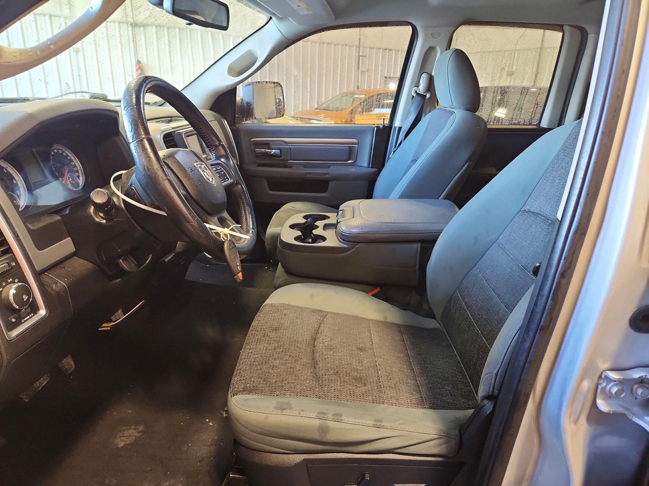 2014 RAM 1500 SLT photo 19