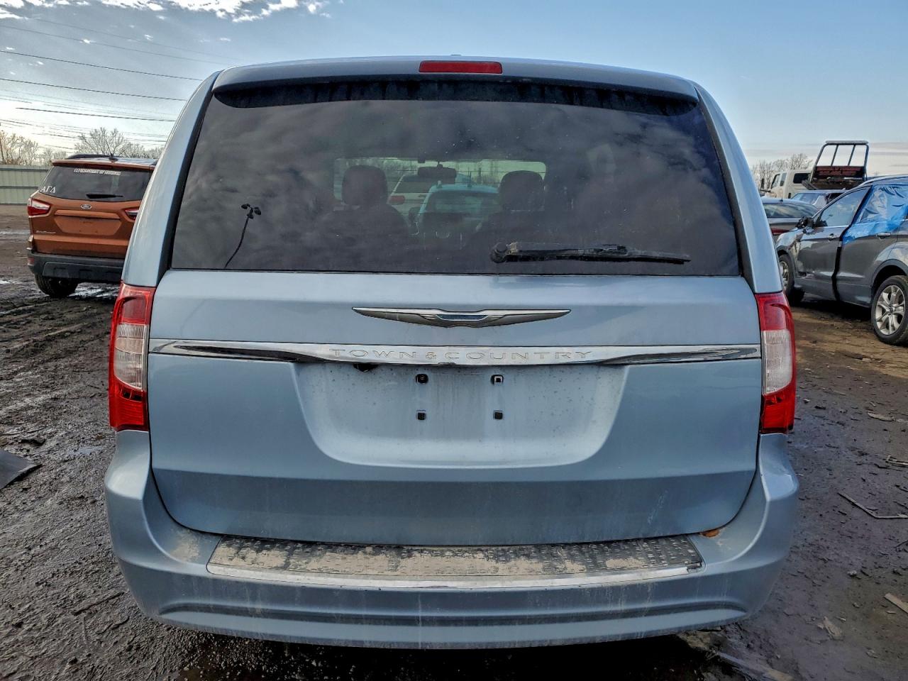2013 CHRYSLER TOWN & COUNTRY TOURING photo 6