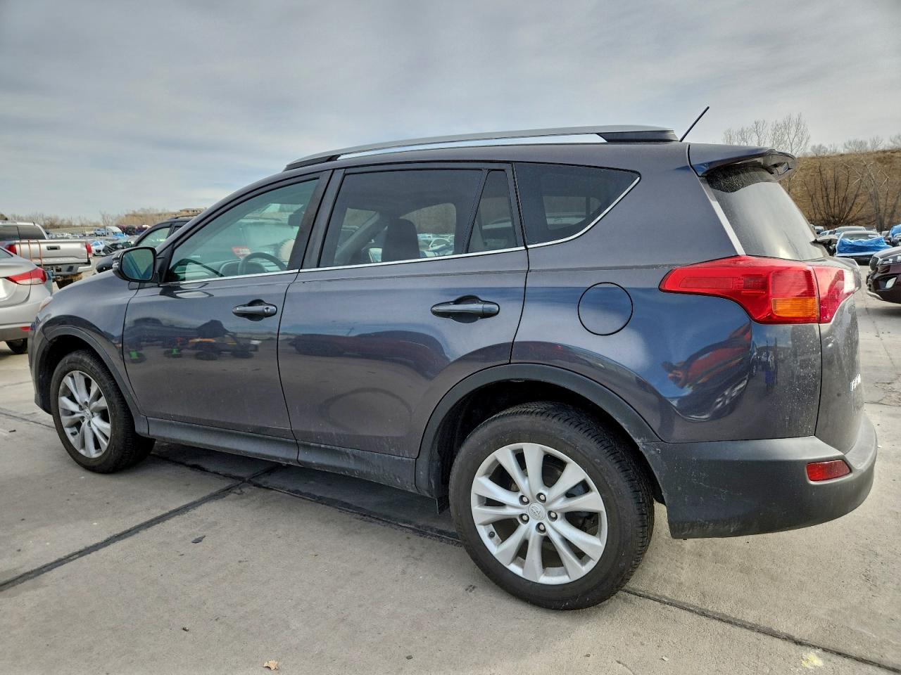 2015 TOYOTA RAV4 LIMITED photo 3
