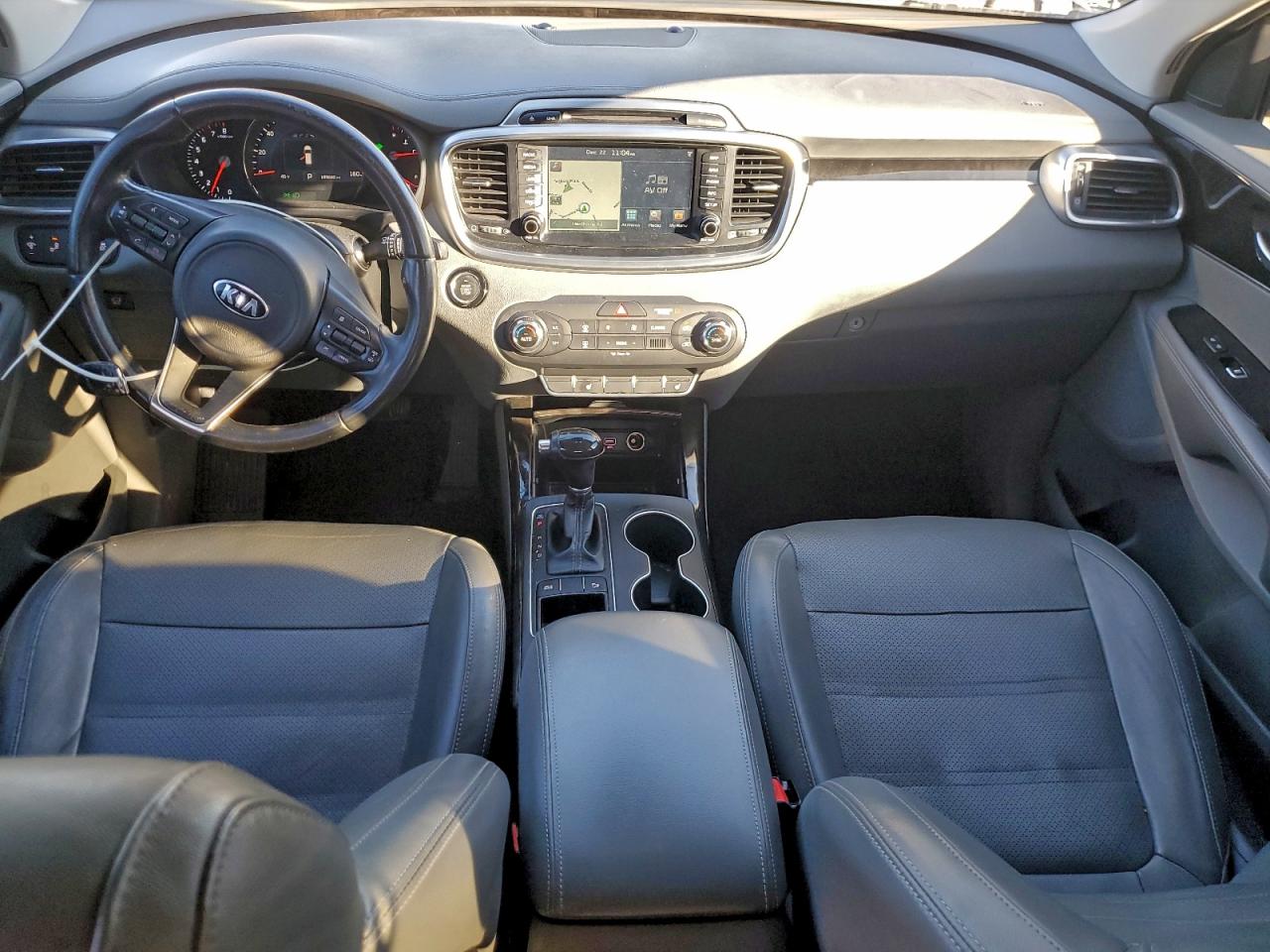 2016 KIA SORENTO EX photo 8