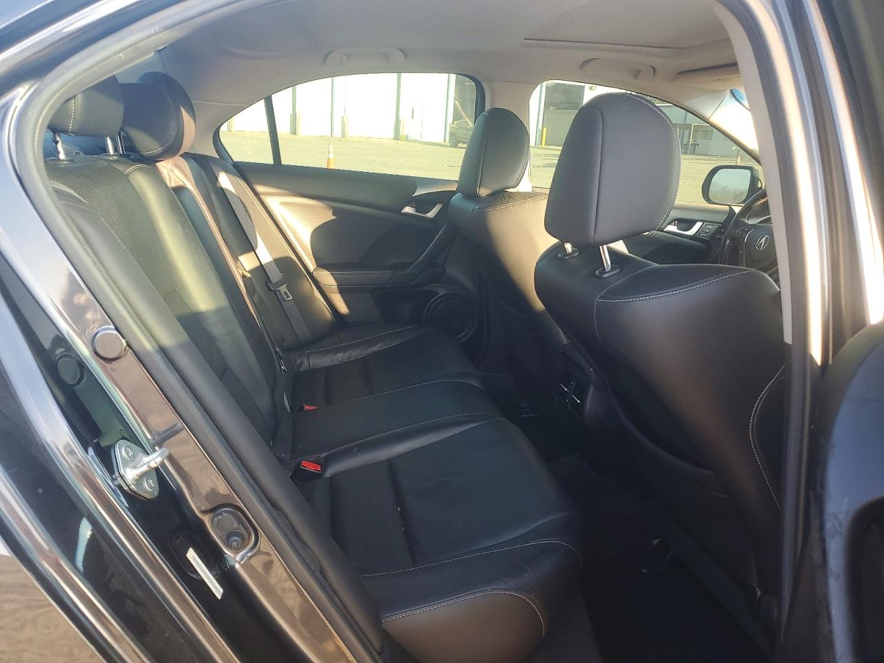 2011 ACURA TSX photo 10