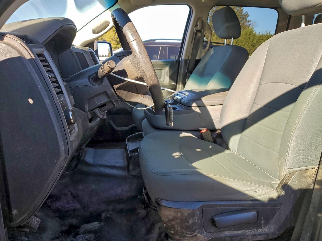 2018 RAM 1500 ST photo 7