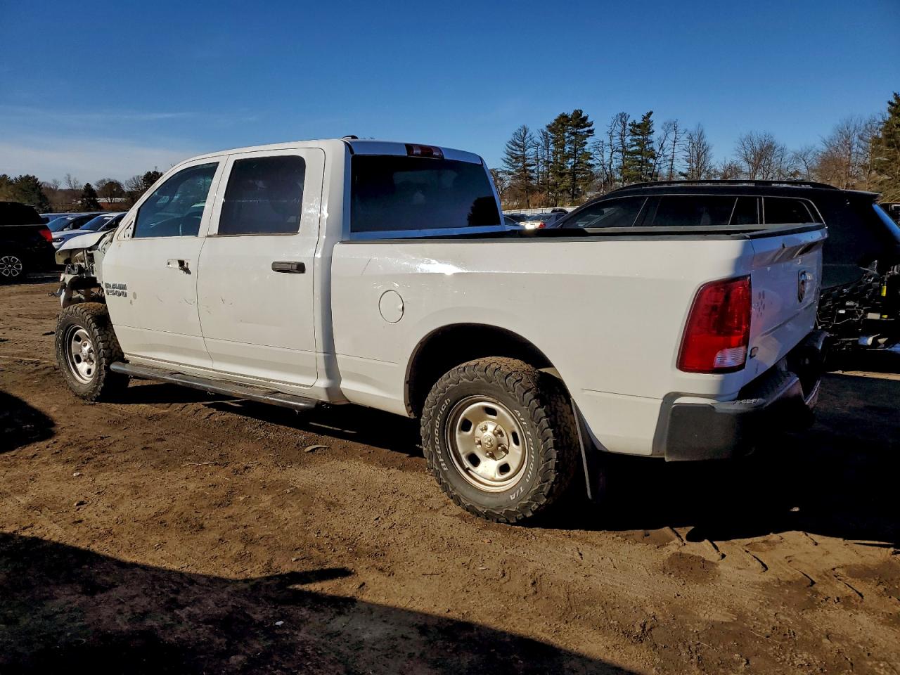 2018 RAM 1500 ST photo 2