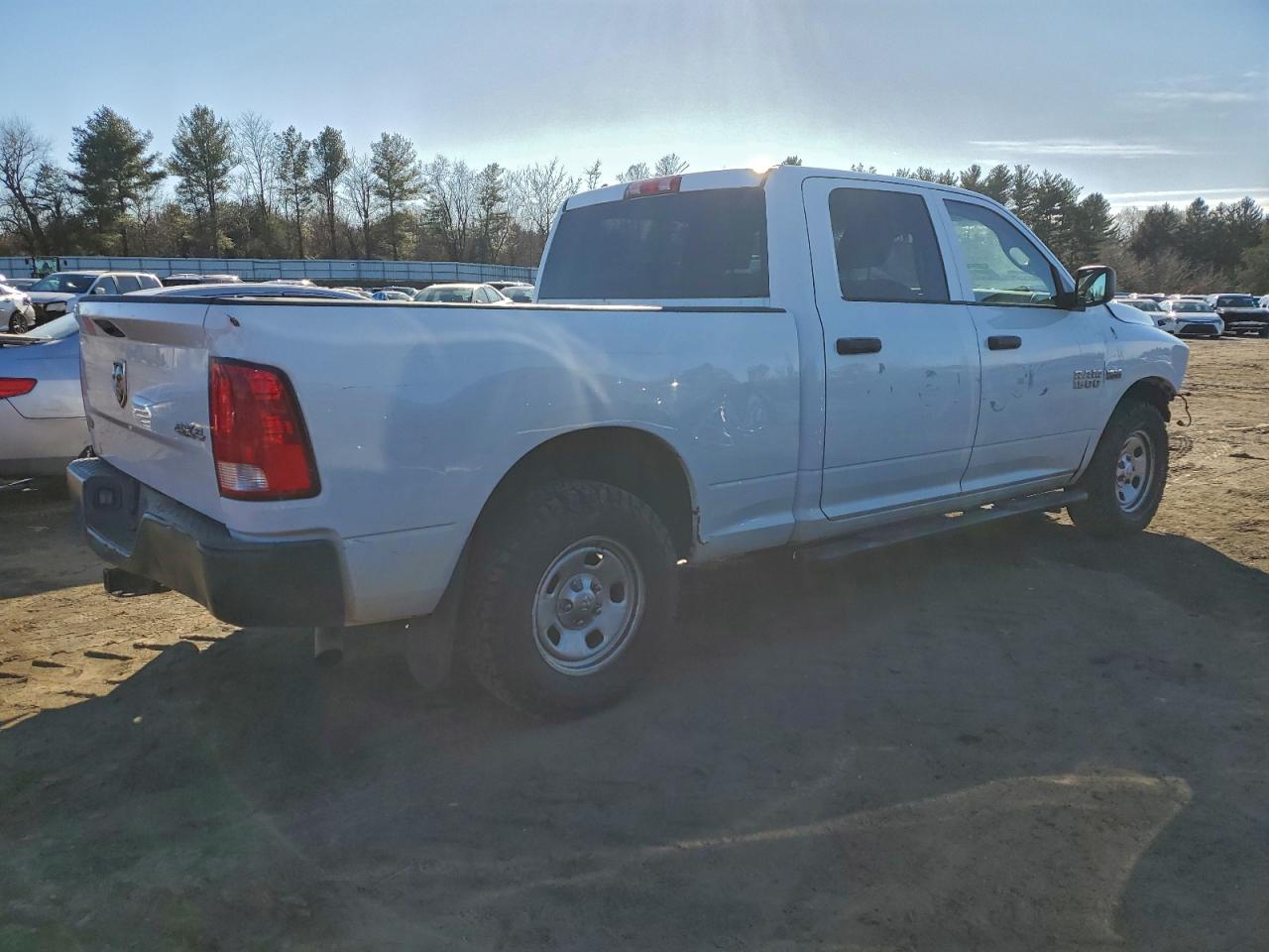 2018 RAM 1500 ST photo 3