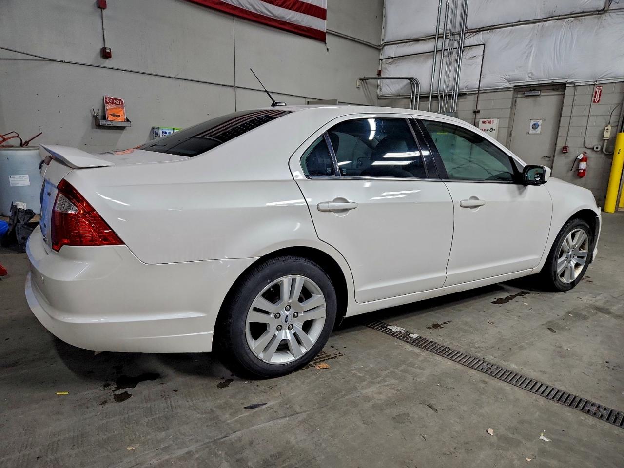 2010 FORD FUSION SE photo 5
