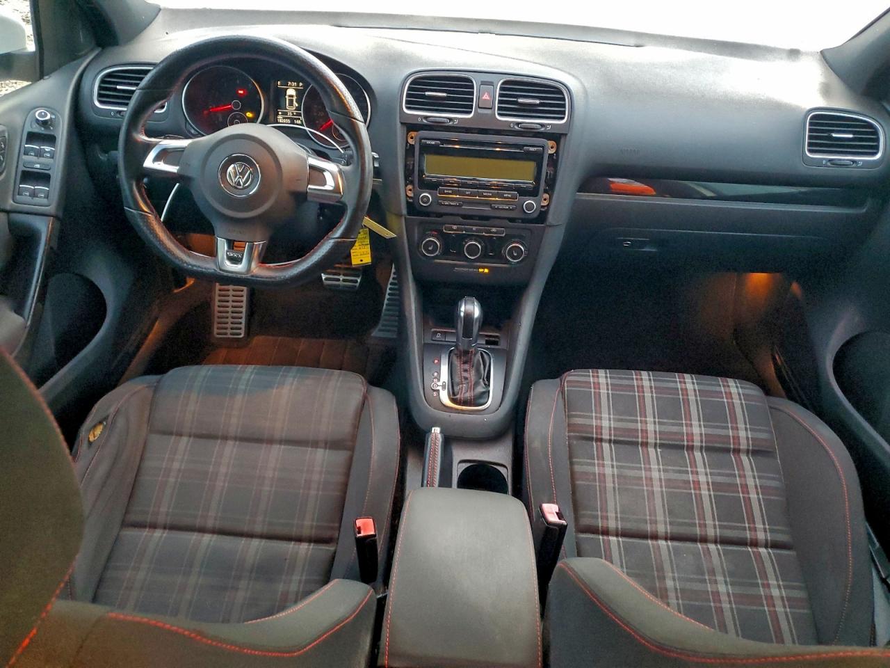 2012 VOLKSWAGEN GTI photo 8