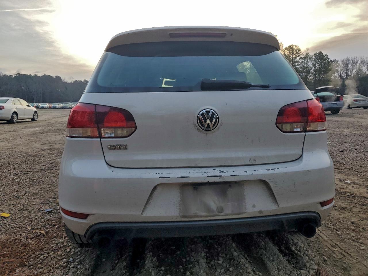 2012 VOLKSWAGEN GTI photo 6