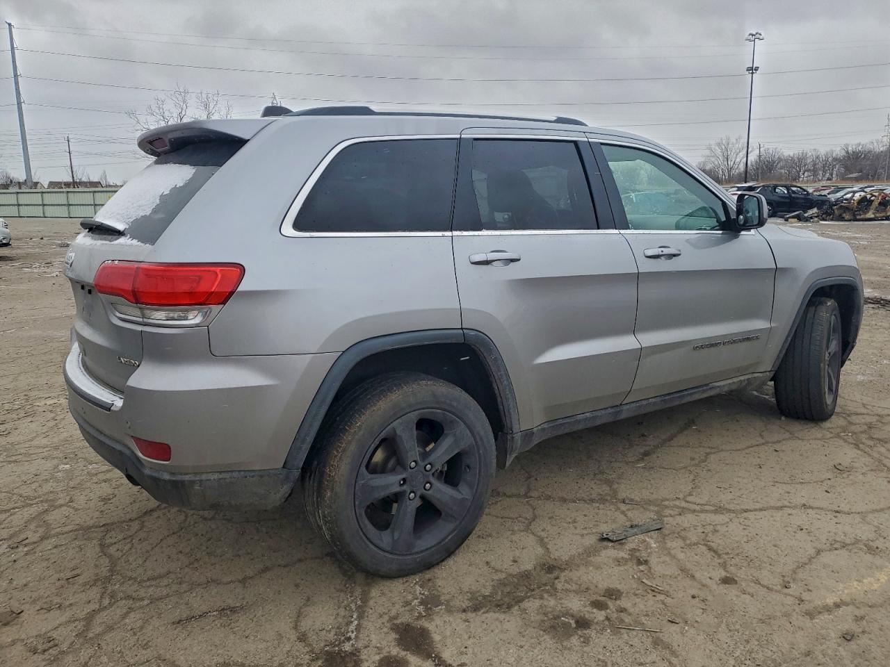 2018 JEEP GRAND CHEROKEE LAREDO photo 3