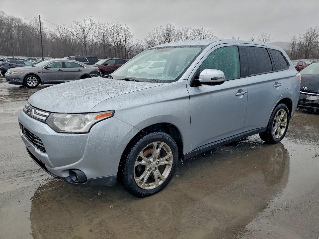 2014 MITSUBISHI OUTLANDER