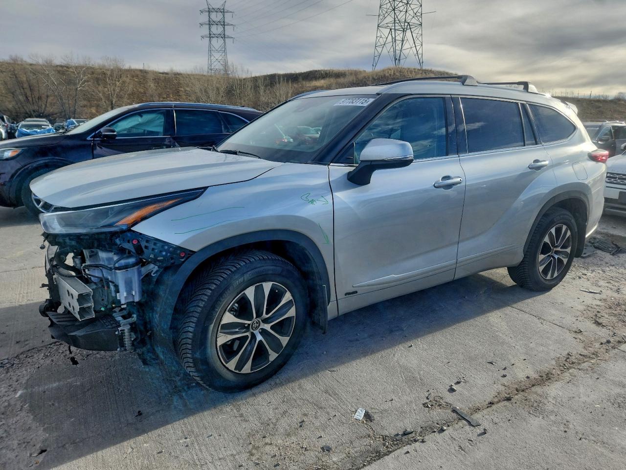 2022 TOYOTA HIGHLANDER