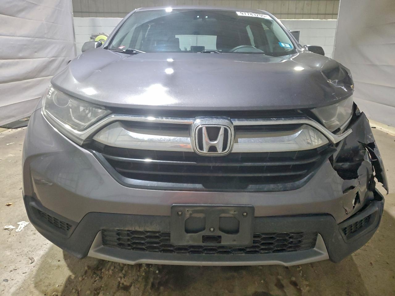 2018 HONDA CR-V LX photo 9