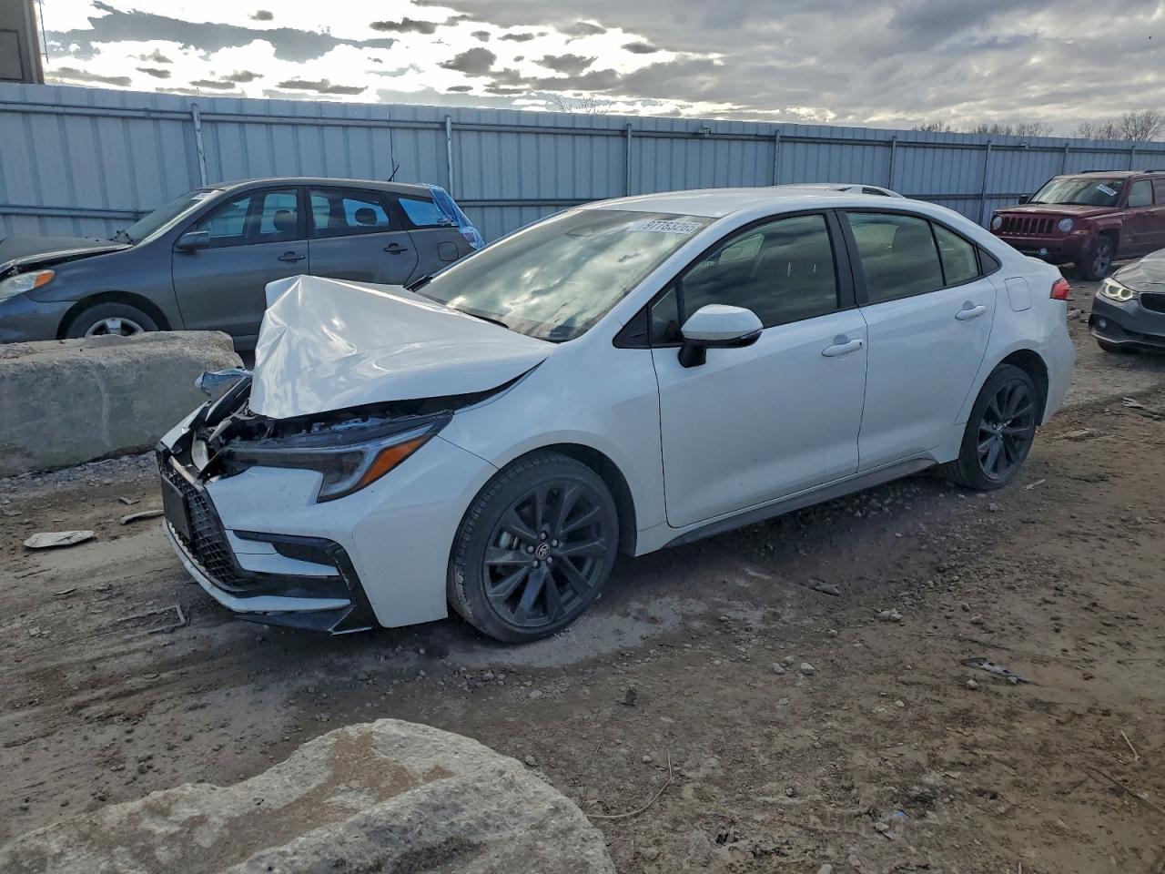 2024 TOYOTA COROLLA