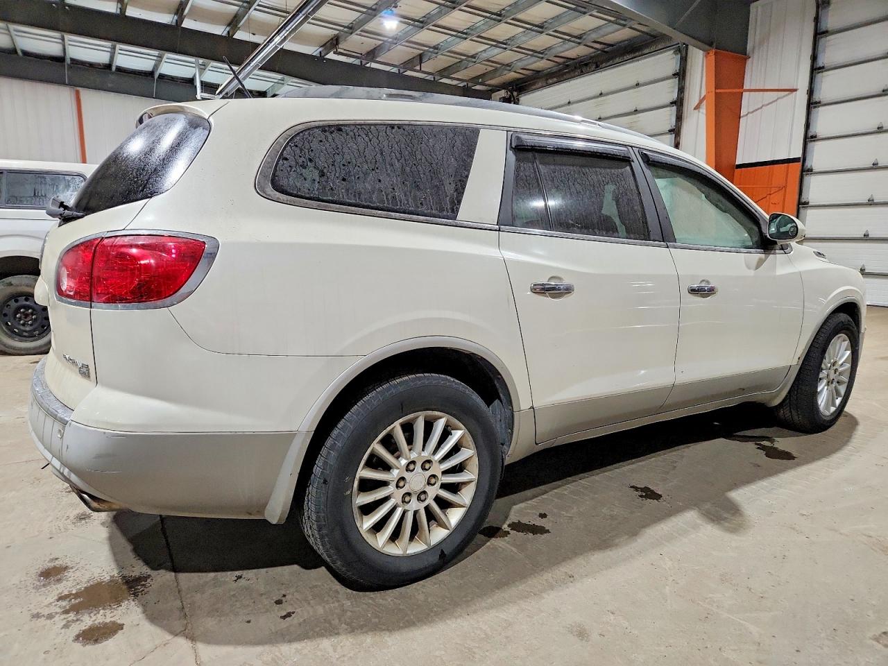 2011 BUICK ENCLAVE CXL photo 5