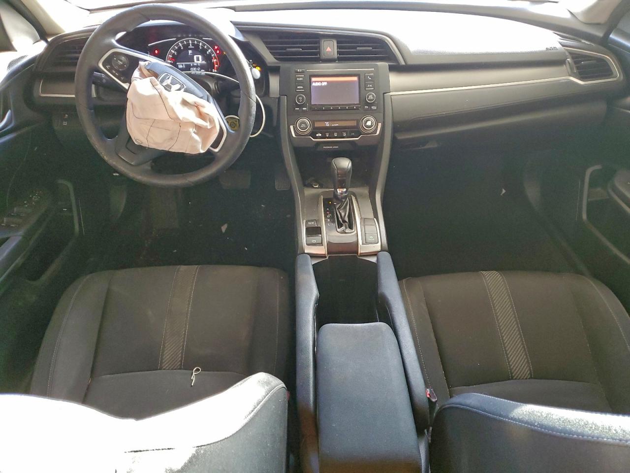 2017 HONDA CIVIC LX photo 8