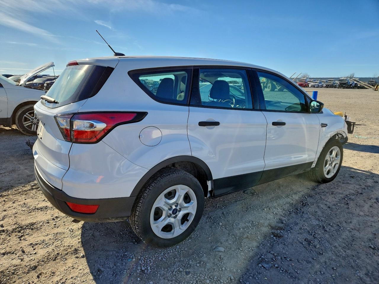 2017 FORD ESCAPE S photo 3