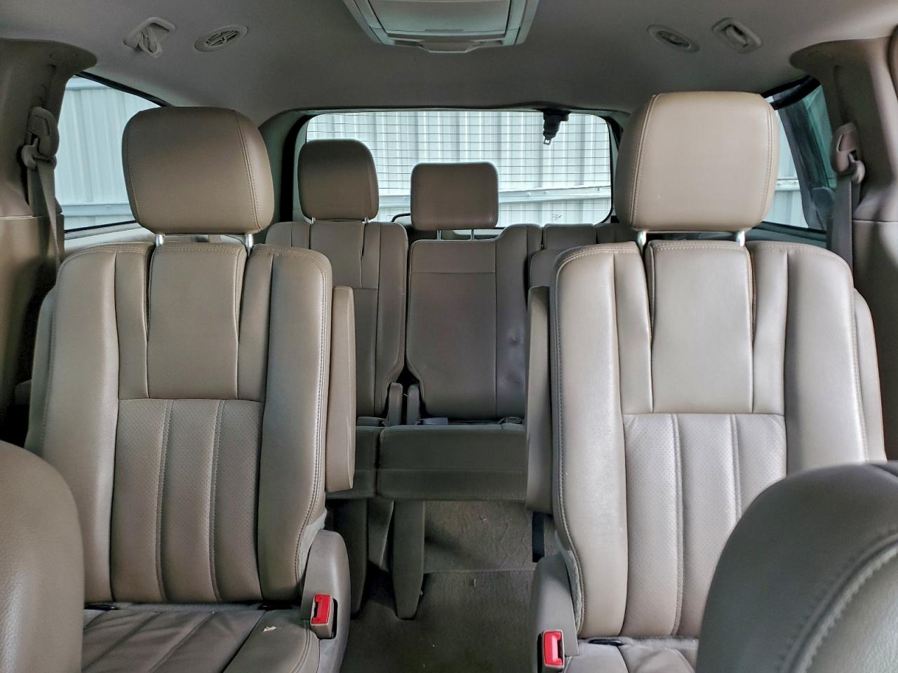 2012 CHRYSLER TOWN & COUNTRY TOURING photo 28
