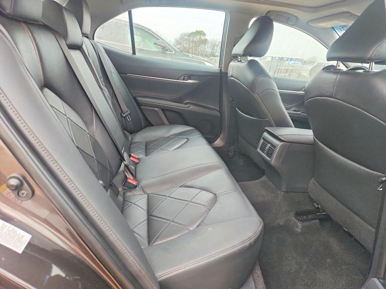2018 TOYOTA CAMRY L photo 19