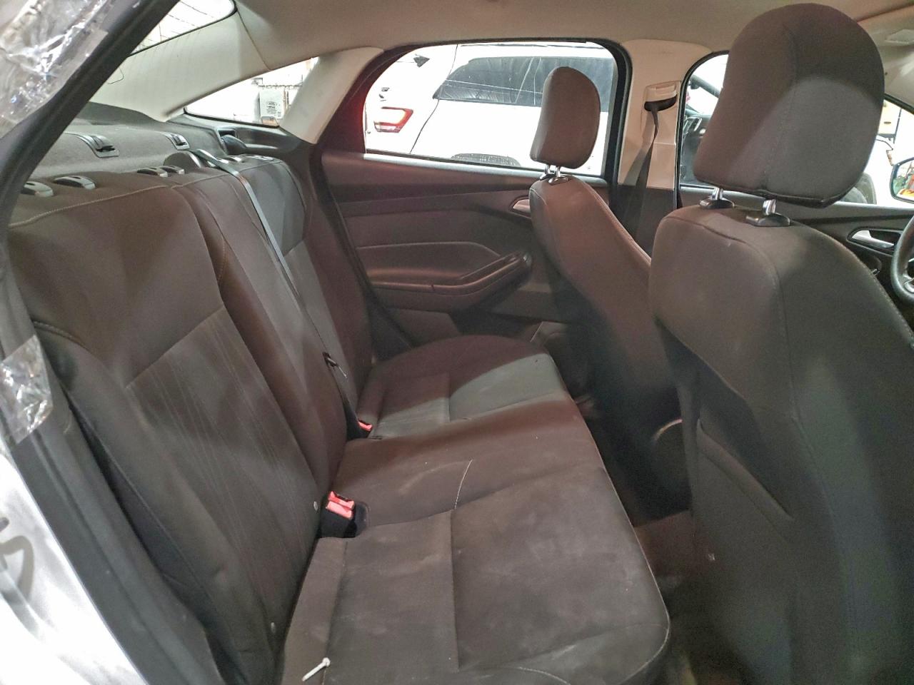 2015 FORD FOCUS SE photo 10