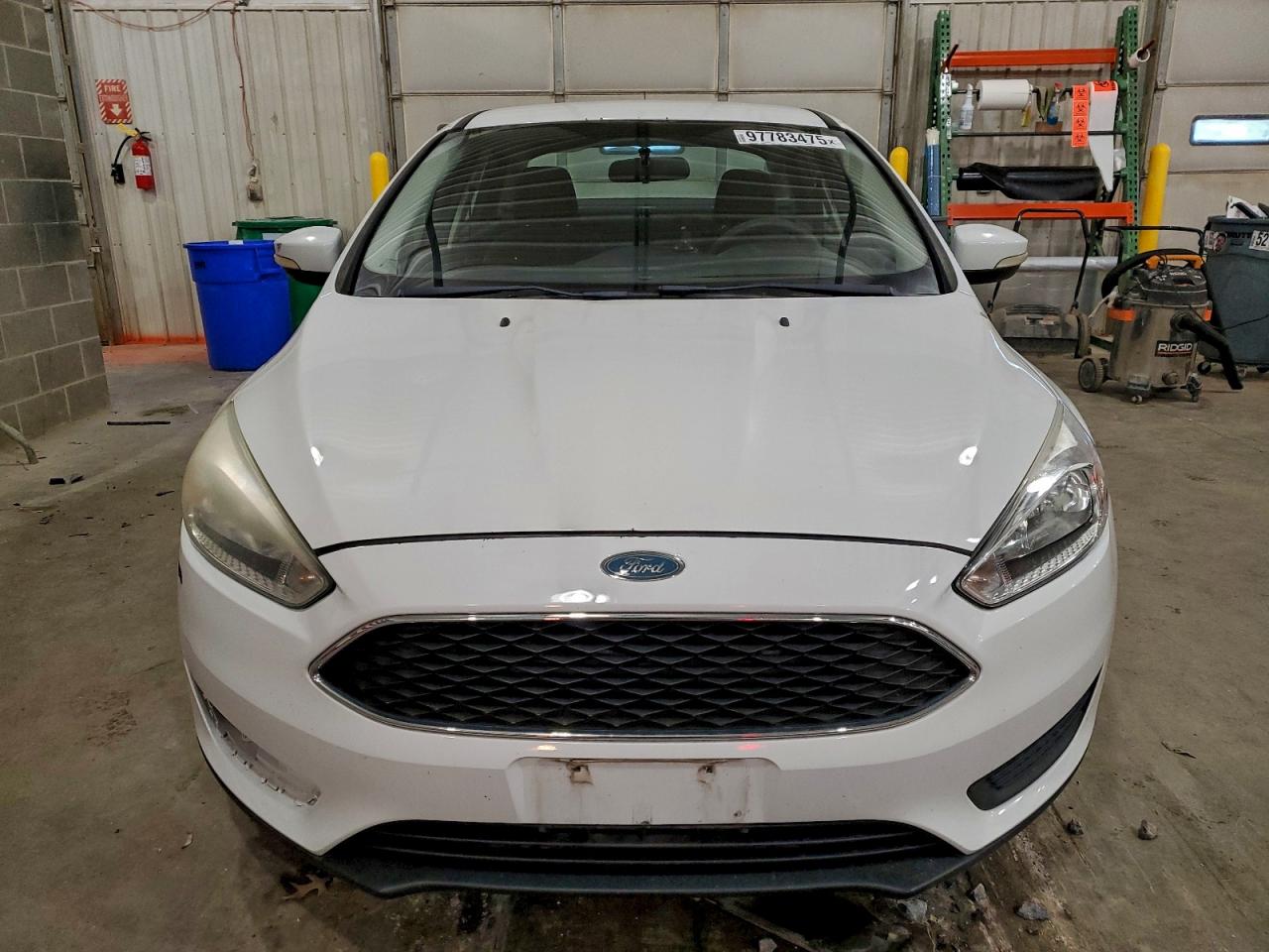 2015 FORD FOCUS SE photo 5