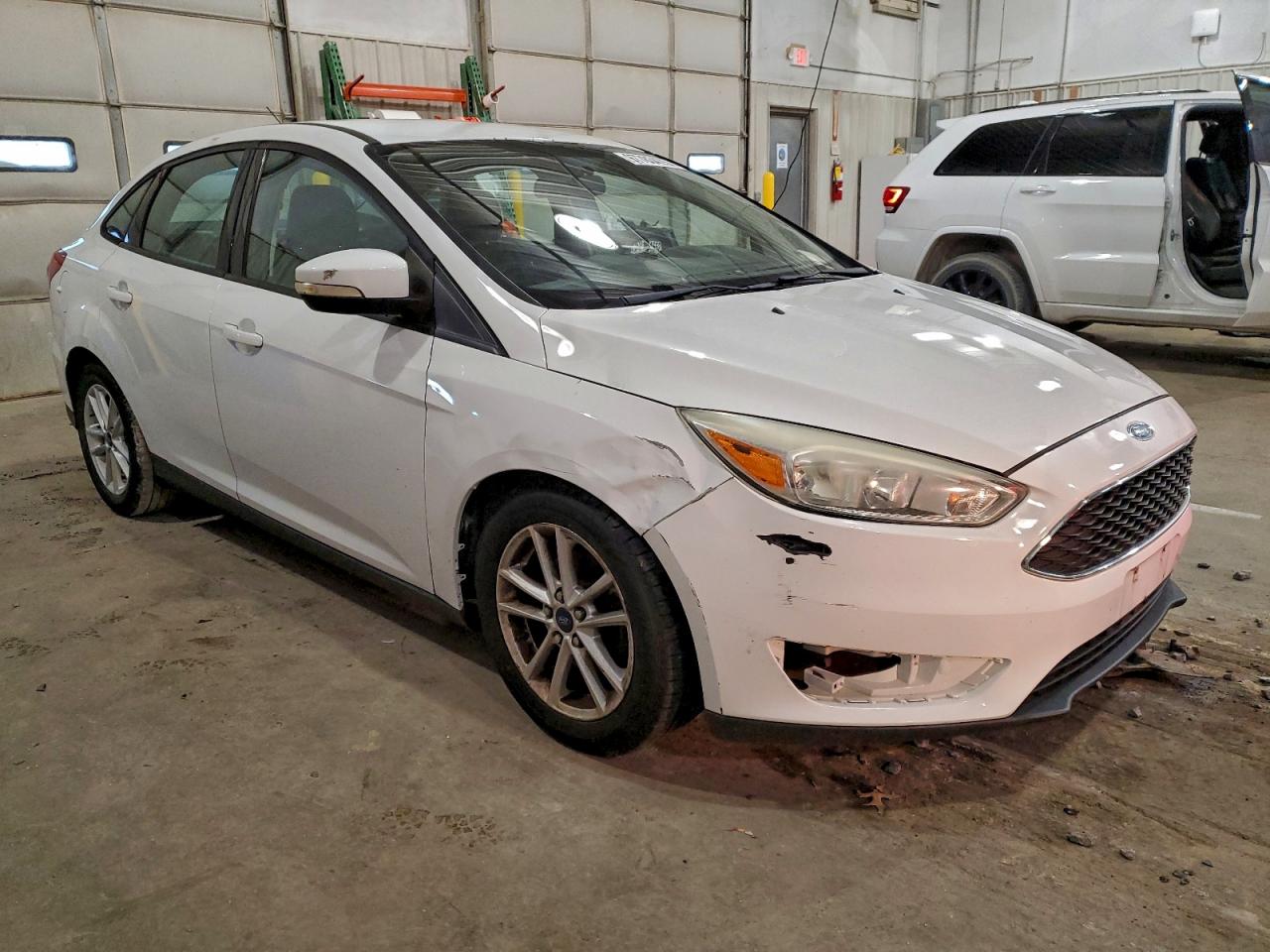 2015 FORD FOCUS SE photo 4