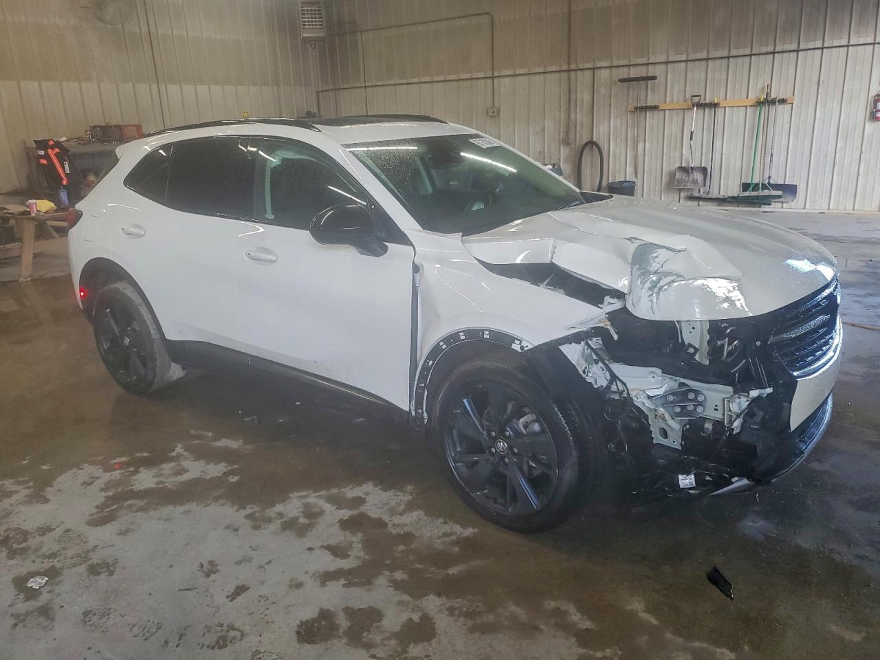 2023 BUICK ENVISION ESSENCE photo 4