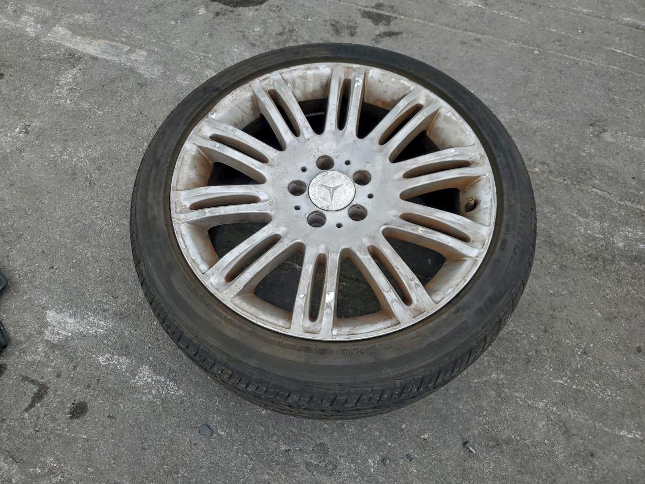 2004 TOYOTA SIENNA photo 13