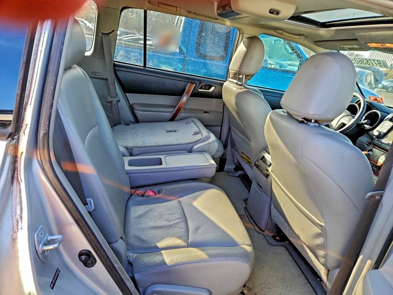 2008 TOYOTA HIGHLANDER LIMITED photo 11